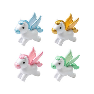 カラフルなミニチュアペガサスフィギュア、ミニ翼のある馬の飾り、妖精の庭、ケーキデコレーション、ドールハウスアクセサリー、クラフト用 - Product Image 6