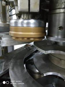 เครื่องปิดฝากระป๋องราคาดีที่สุด เครื่องซีลกระป๋องอัตโนมัติความเร็วสูง - Product Image 4