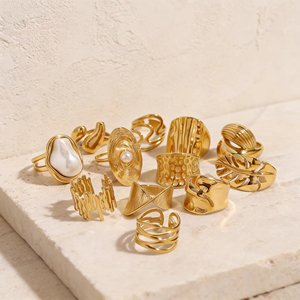 Bagues Chunky de Luxe en Acier Inoxydable Plaqué Or 18K avec Grande Perle Baroque Texturée Irrégulière - Product Image 4