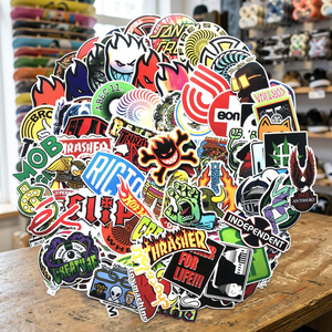 Adesivi in Vinile per Skateboard con Cartoni Animati - Impermeabili, Confezione da 100 per Valigie, Laptop e Decorazioni per la Casa - Product Image 3