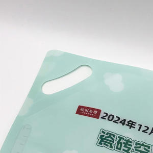 Bolsa de plástico PE de 3L, 5L y 10L para impresión a color, portátil, resistente a la corrosión, con boquilla y base para líquidos químicos. - Product Image 2