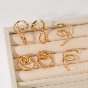 Pendientes de acero inoxidable chapados en oro con diseño geométrico irregular para mujer, joyería de moda. - Product Image 1