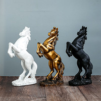 Decoración de resina para el hogar, estilo europeo, con diseño de caballo victorioso, para decoración de oficina o vinoteca, ideal como regalo de inauguración y de mudanza.