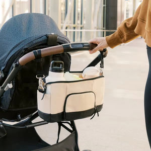 Sac de rangement suspendu pour poussette de bébé sur mesure en gros avec une forme structurée et un design facile à transporter pour les voyages des parents - Product Image 5