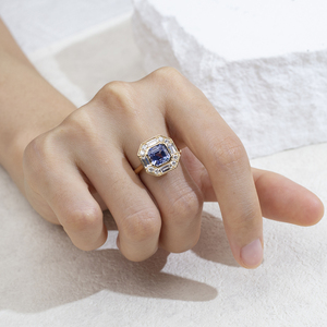 Anillo de compromiso Messi Jewelry MSR-1679 con diamante de laboratorio de corte Asscher de 18k - Product Image 3