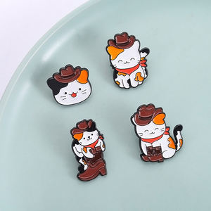 Épingles en émail <span class=keywords><strong>chat</strong></span> Cowboy mignon FunnyKitten dans des bottes de Cowboy et chapeau dessin animé animaux broches revers Badge bijoux cadeaux pour les amis - Product Image 1