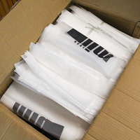 Sacs à fermeture éclair en plastique givré personnalisés en gros, recyclables, transparents, pour le rangement des vêtements et l'emballage des chaussettes