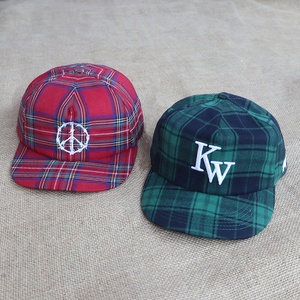 Manufacturer OEM Vintage Y2K Cotton Wool 5 Panels Checkered With Custom Embroidery Logo Hat Fashion Short Hat Brim Snapback Caps