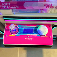 Máquina de garras metálica nueva transfronteriza, máquina recreativa operada con monedas de gran tamaño, máquina de garras con código QR para muñecos, snacks y cajas sorpresa, máquina de grúa en inglés