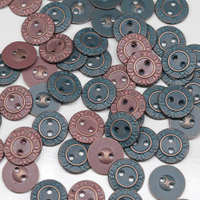 Kancing jahit cat semprot Zinc Alloy, 0.5 inci Vintage biru dan bata merah bulat timbul 2 lubang kancing logam