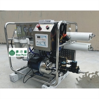 Équipement de dessalement solaire de l'eau de mer avec réservoir sous pression et osmose inverse PLC, capacité de 50-250 LPH, productivité de 5000 L/jour