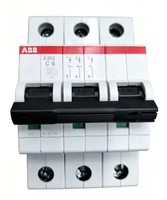 Dispositif de protection de circuit ABB S203 C6 à trois bornes, type C, 6A, tolérance à court-circuit 6kA, 400VAC, avec lampe d'unité et protection de machine