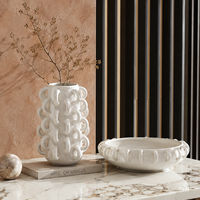 Vase en céramique blanc moderne et organique, motif en boucle 3D, vase décoratif en forme de branche pour hôtel, villa, décoration intérieure
