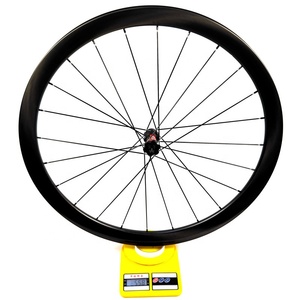 <span class=keywords><strong>DT</strong></span> <span class=keywords><strong>Swiss</strong></span> 240 moyeu carbone roues 700C avec rayons carbone route gravier vélo frein à disque vélo carbone <span class=keywords><strong>roue</strong></span> - Product Image 2