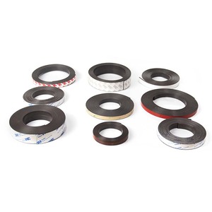 Aimant en caoutchouc souple de bande magnétique arrière collante imperméable puissante pour les propriétés magnétiques de bande de joint de bandes d'outils d'utilisation industrielle - Product Image 2