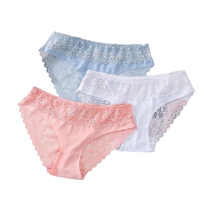 Mutandine Sexy in <span class=keywords><strong>pizzo</strong></span> <span class=keywords><strong>intimo</strong></span> da donna in maglia di seta di mezza altezza impreziosito da biancheria intima trasparente di tutti i giorni in tinta unita a vita media - Product Image 1