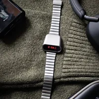 2025 Punk Style montre à Quartz numérique affichage LED lumineux résistant à l'eau profondeur 18mm épaisseur du boîtier 17.3mm bande alarme Antique