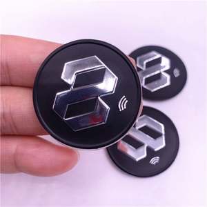 Etiqueta NFC de PVC suave de silicona personalizada de alta calidad para ropa, zapatos, sombreros, camisas - Product Image 3