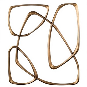 Miroir mural en aluminium doré en forme d'étoile moderne, style classique, miroir créatif de luxe pour la décoration intérieure, design de cadre de miroir mural - Product Image 3