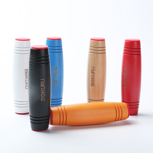 عصا دوارة إصبع جديدة لتخفيف التوتر وتخفيف القلق ألعاب خشبية للكبار والأطفال - Product Image 4