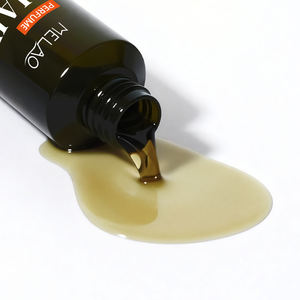 Brume capillaire nourrissante et revitalisante bio pour le confort du cuir chevelu sensible, favorisant la croissance des cheveux, marque privée - Product Image 4