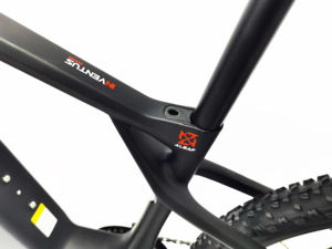 Nouveauté : Cadre de <span class=keywords><strong>vélo</strong></span> <span class=keywords><strong>électrique</strong></span> 4LEAF EM29 en fibre de carbone, <span class=keywords><strong>moteur</strong></span> central 350W 48V 13AH, 45km/h, 1.45kg, pour VTT 29ER - Product Image 5