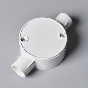 Высококачественная Водонепроницаемая круглая BS EN61386 ПВХ электрическая 2-сторонняя распределительная коробка - Product Image 1