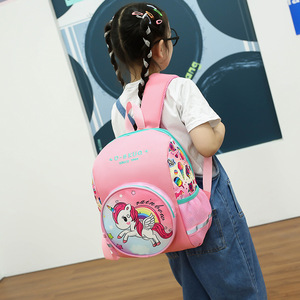 <span class=keywords><strong>Mochila</strong></span> de estudiante ligera de dinosaurio pequeño de dibujos animados, <span class=keywords><strong>mochila</strong></span> escolar de jardín de infantes de 3 a 6 años para niños y niñas, Escuela Primaria - Product Image 3