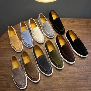 Chaussures décontractées pour hommes en daim noir, fabriquées sur mesure par LANCI OEM, en cuir véritable italien, avec semelle intermédiaire en MD Plush. - Product Image 3