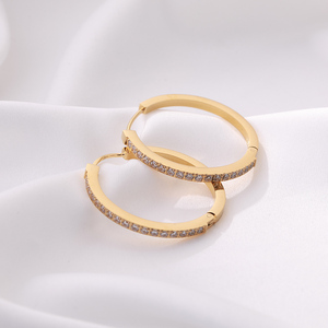 Aros de Acero Inoxidable Chapados en Oro Personalizados, Juego de Joyería de Moda para Mujer, Personalizable - Product Image 1