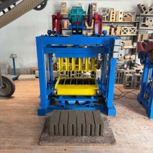 Máquina Formadora de Bloques 4-40 de Bajo Ruido, Gran Venta en Venezuela, Utiliza Máquina para Hacer Ladrillos de Polvo de Piedra - Product Image 4