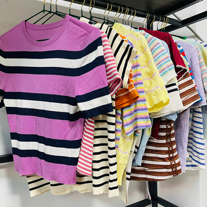 <span class=keywords><strong>Pull</strong></span> en coton tricoté d'été pour femme de haute qualité d'occasion à manches courtes Prix bas État propre pour femme - Product Image 4