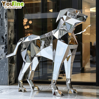 Sculpture de chien en acier inoxydable poli miroir, artisanat moderne