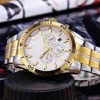 Montre Homme Sportive Multifonction Chronographe en Acier Inoxydable Style Affaires Tendance avec Fenêtre Calendrier et Découpes Sectorielles Uniques