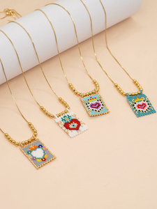 Collana Artivelle con Catena Dorata e Cuore, Ciondolo con Perline per Donne, Gioielli Boho Estivi Fatti a Mano, Collane con Perline Miyuki - Product Image 3