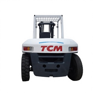 Chariot élévateur à moteur thermique TCM, modèle diesel de 10 tonnes, d'occasion, pour utilisation en entrepôt, avec poste de conduite assis. - Product Image 1