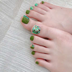 <span class=keywords><strong>เล็บ</strong></span><span class=keywords><strong>เท้า</strong></span>ปลอม<span class=keywords><strong>เจ</strong></span><span class=keywords><strong>ล</strong></span>นิ่ม<span class=keywords><strong>ล</strong></span>ายสวย ประดับกลิตเตอร์สีเขียวและเพชร ใช้ซ้ำได้ - Product Image 1