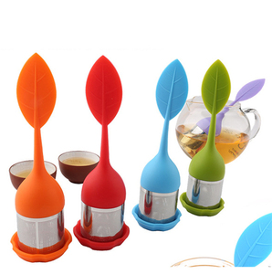 <span class=keywords><strong>Set</strong></span> Infusore <span class=keywords><strong>per</strong></span> Tè in Acciaio Inossidabile con Manico in Silicone, Stile Piccolo e Carino, Include Vassoio Raccogligocce <span class=keywords><strong>per</strong></span> Tè Sfuso ed Erbe, Comodo Infusore - Product Image 1