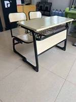 Bureau d'élève intégral personnalisable avec bancs doubles et chaises doubles pour mobilier de salle de classe d'école primaire