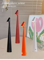 Lampe de table moderne design de luxe, nouvelle atmosphère, lumière LED, lampe décorative portable rechargeable pour pieds hauts, batterie de chambre à coucher