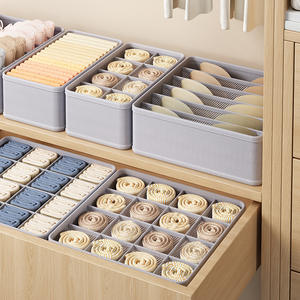 กล่องจัดระเบียบเสื้อผ้า กล่องเก็บของทรงสี่เหลี่ยมผ้า สำหรับชุดชั้นใน ถุงเท้า บรา ตู้เสื้อผ้า เสื้อผ้าส่วนตัว - Product Image 1