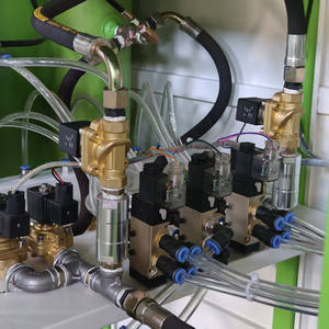 <span class=keywords><strong>Precio</strong></span> <span class=keywords><strong>de</strong></span> Fábrica, Máquina Sopladora <span class=keywords><strong>de</strong></span> Botellas PET Semiautomática Yuming <span class=keywords><strong>de</strong></span> <span class=keywords><strong>2</strong></span> Cavidades, para <span class=keywords><strong>Aceite</strong></span> <span class=keywords><strong>de</strong></span> <span class=keywords><strong>Oliva</strong></span> y Agua Mineral, Certificación CE, Control PLC, 380V - Product Image 2