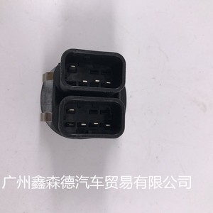 สวิตช์กระจกไฟฟ้าฟอร์ด ทัวร์นีโอ เฟียสต้า รุ่น 96FG14529BC อะไหล่เปลี่ยนกระจกด้านข้าง - Product Image 3
