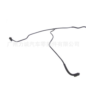 CV618C012TE para Ford Escape TM2, Tanque de Expansión y Rebose para Manguera de Agua Auxiliar - Product Image 2