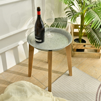 Table basse d'appoint rustique de style farmhouse de haute qualité avec plateau en métal et pieds en bois ronds