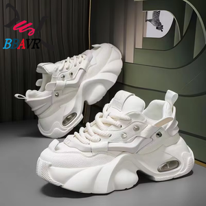 Zapatillas deportivas de estilo coreano, nuevas, versátiles, transpirables, con suela gruesa, con cordones, de otoño, a la moda, para jóvenes, de gran venta, que aumentan la altura. - Product Image 6