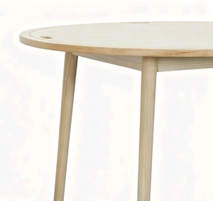 La Mesa Redonda hecha de madera maciza se puede colocar en comedores, apartamentos y hoteles - Product Image 2