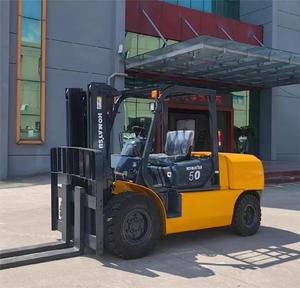 Montacargas Komatsu Usado de <span class=keywords><strong>5</strong></span> Toneladas FD50 con Motor Diésel Yanmar, Probado Profesionalmente, la Mejor Opción para Manipulación en Exteriores - Product Image 5