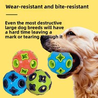 Balle de jeu carrée bicolore en caoutchouc thermoplastique indestructible et résistante aux morsures pour chien, avec logo personnalisé, sonnette et lumière, pour usage quotidien