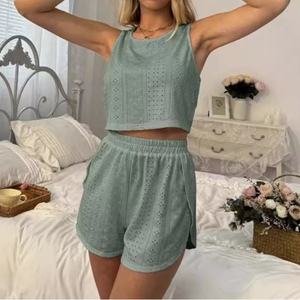 Nouvel ensemble 2 pièces décontracté pour femme : short ajouré et débardeur, idéal pour la maison ou comme pyjama – Collection été tendance - Product Image 5